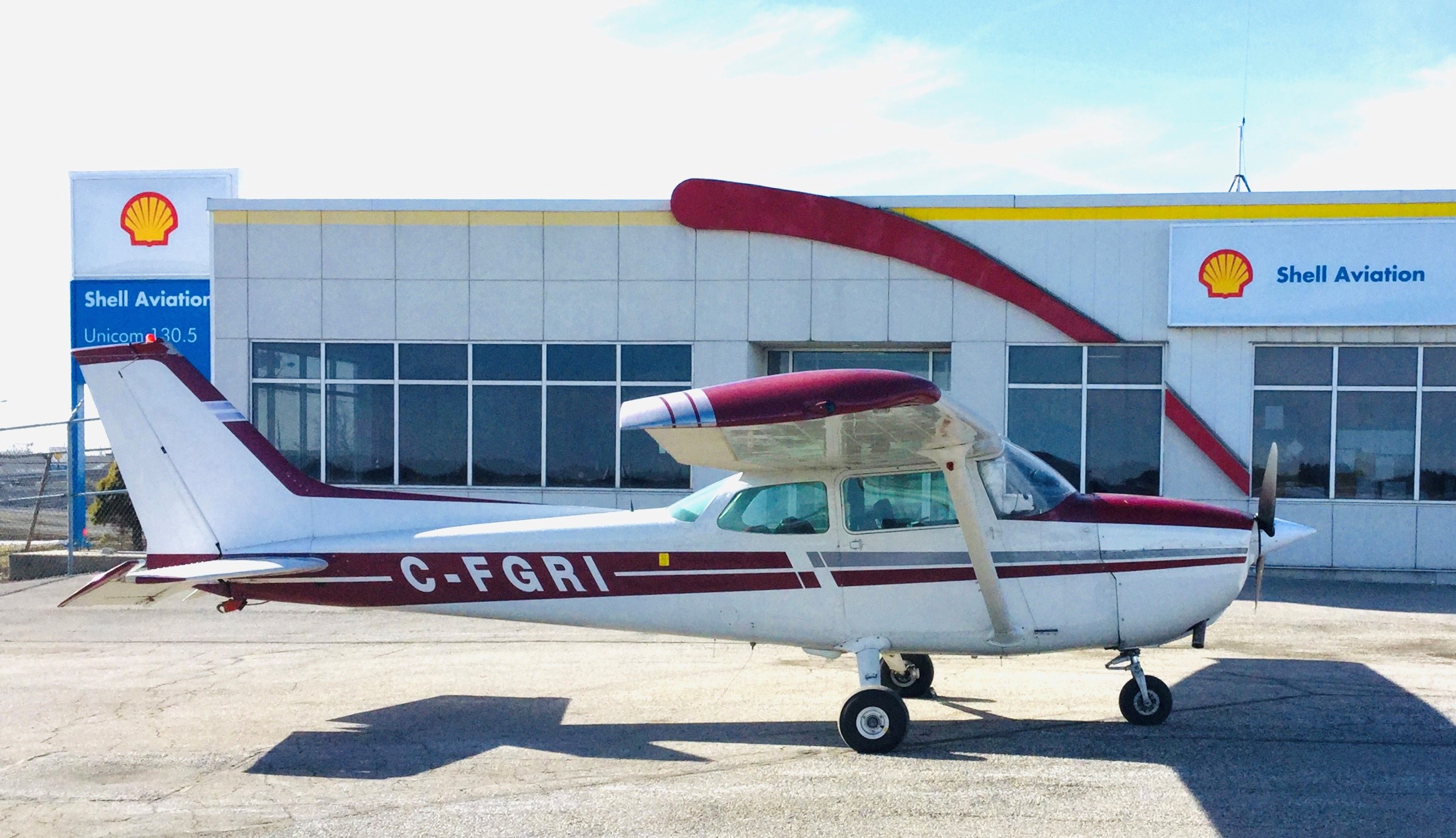 Professional aircraft ground handling and ramp services at YXU London FBO